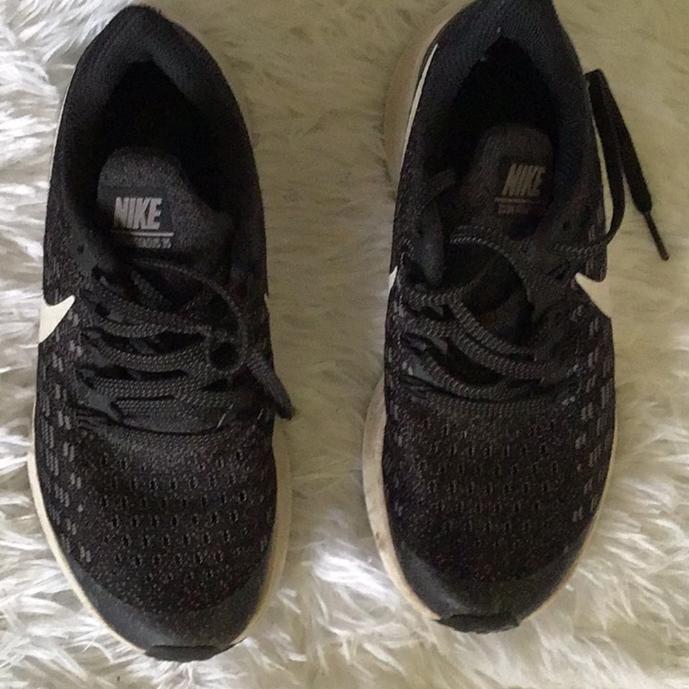 Nike Zoom Pegasus 35  size 2